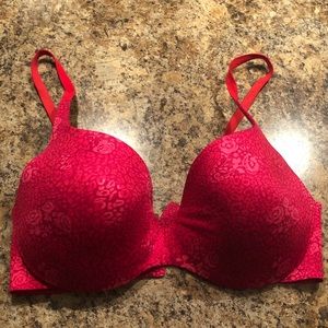 Seamless red leopard print Victoria’s Secret bra
